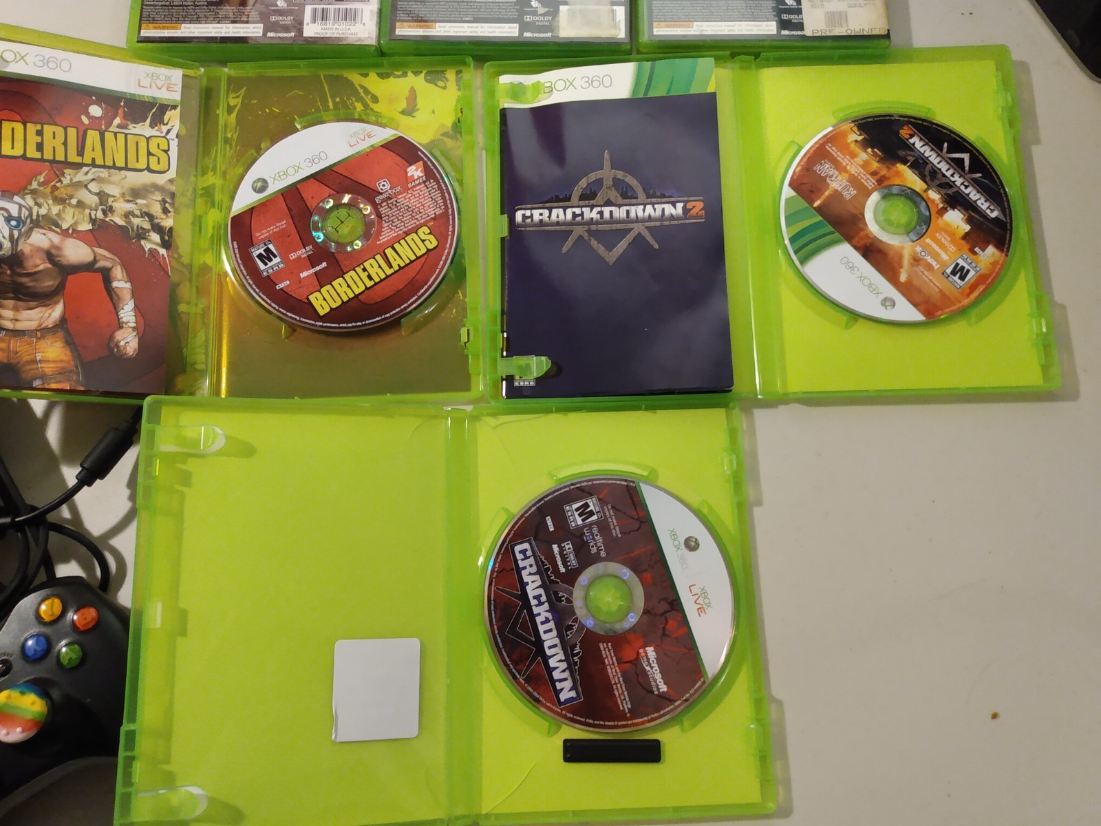 XBOX 360 including 2 controllers & group of games out of box READ DESCRIPTION