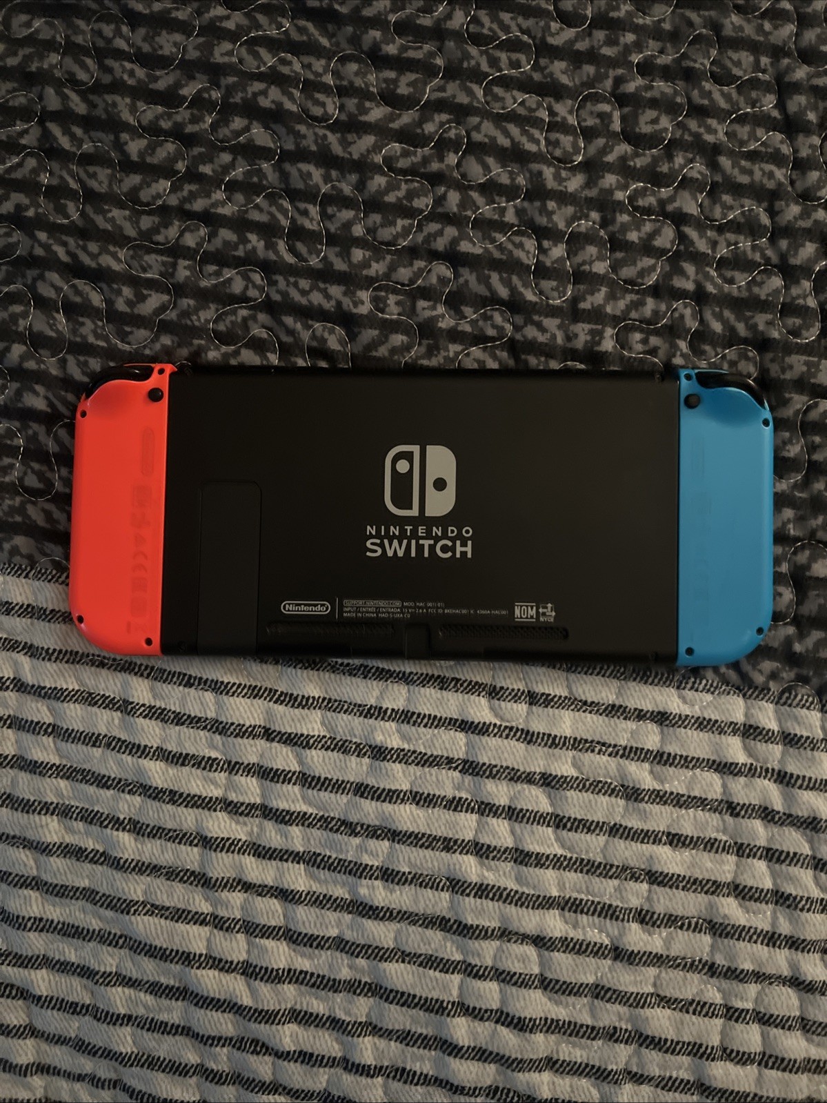 Nintendo Switch Bundle – 9 Games, 256GB SD Card, Charger & Carrying Case
