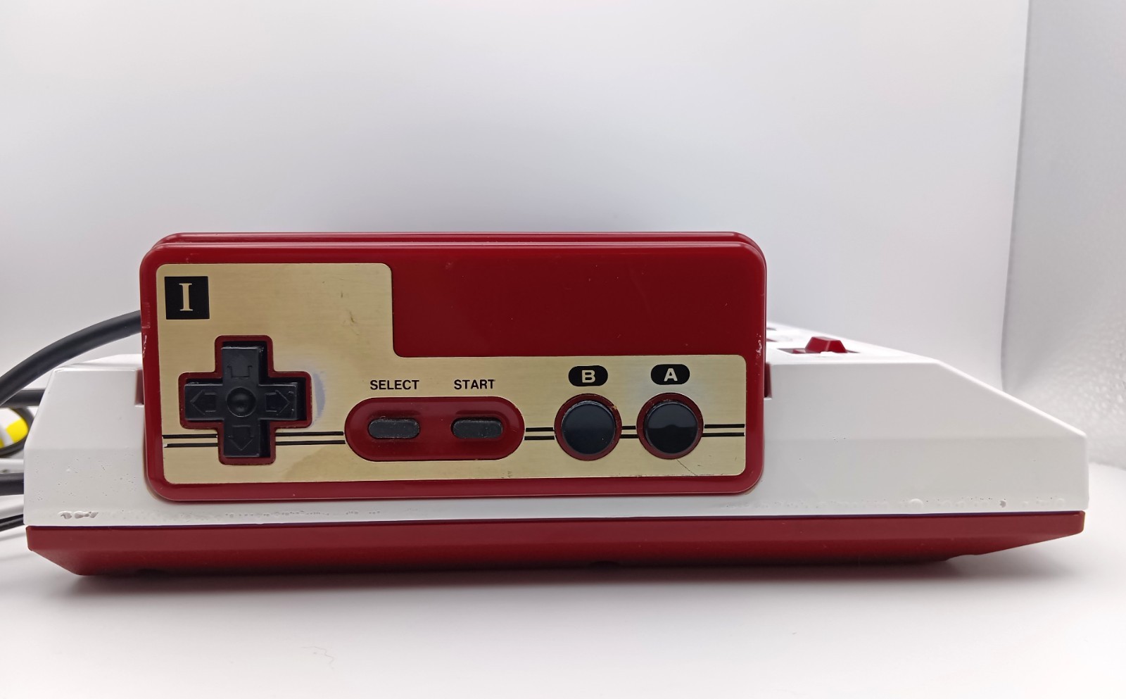 Retro Nintendo Famicom Console AV RCA & USB Powered | Plug & Play on Modern TV