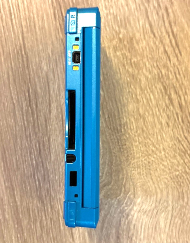 Nintendo 3DS Handheld System – Aqua Blue