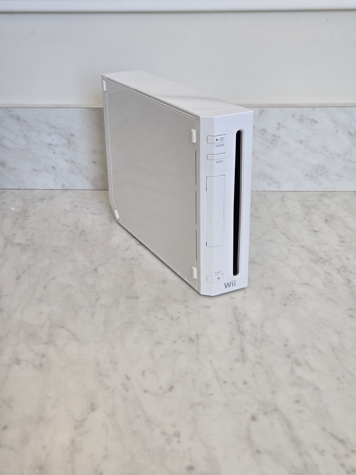 Complete Nintendo Wii Bundle – HDMI Enabled, 15 Games, GameCube + Wii Remotes