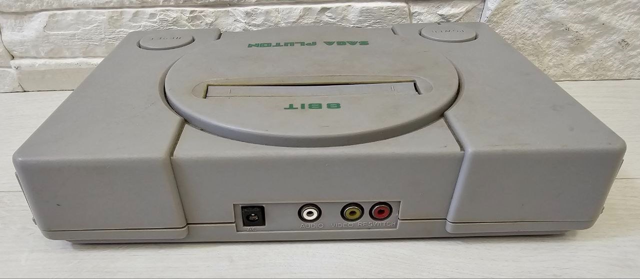 Vintage Retro 1990s Game Console 8 bit Saga Pluton Video Game Console for repair