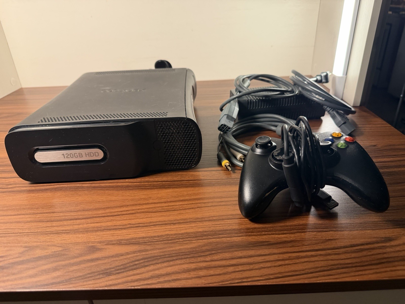 Xbox 360 120GB Black Console Bundle 1 Controller, Power Supply & AV Cable Tested