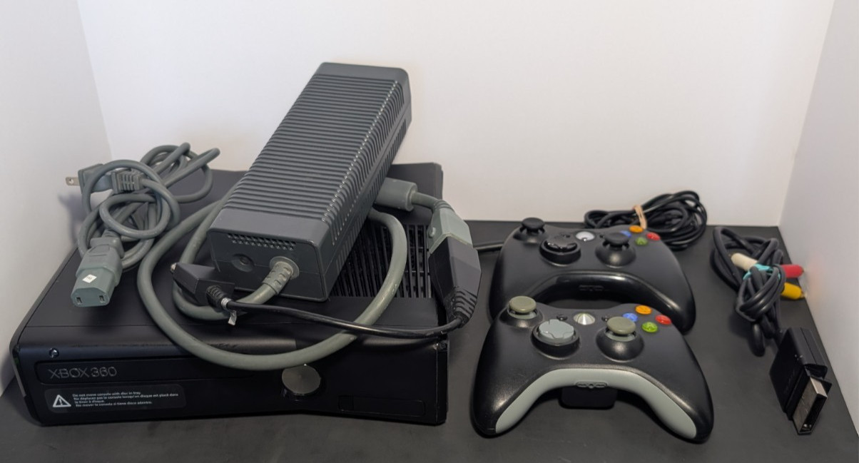 Xbox 360 S Console 250GB Bundle – 2 Controllers, Power Cable, Composite AV Cable