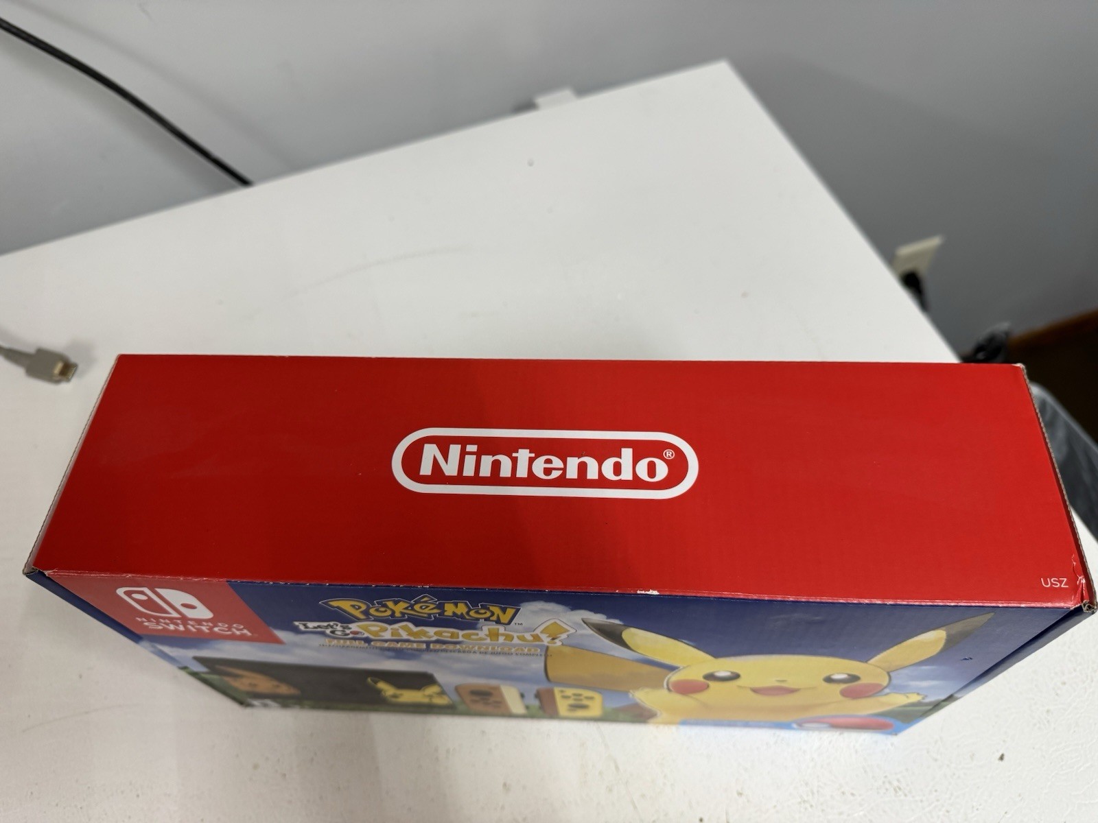 Nintendo Switch Pokemon: Let’s Go Pikachu Edition Console CIB + Box