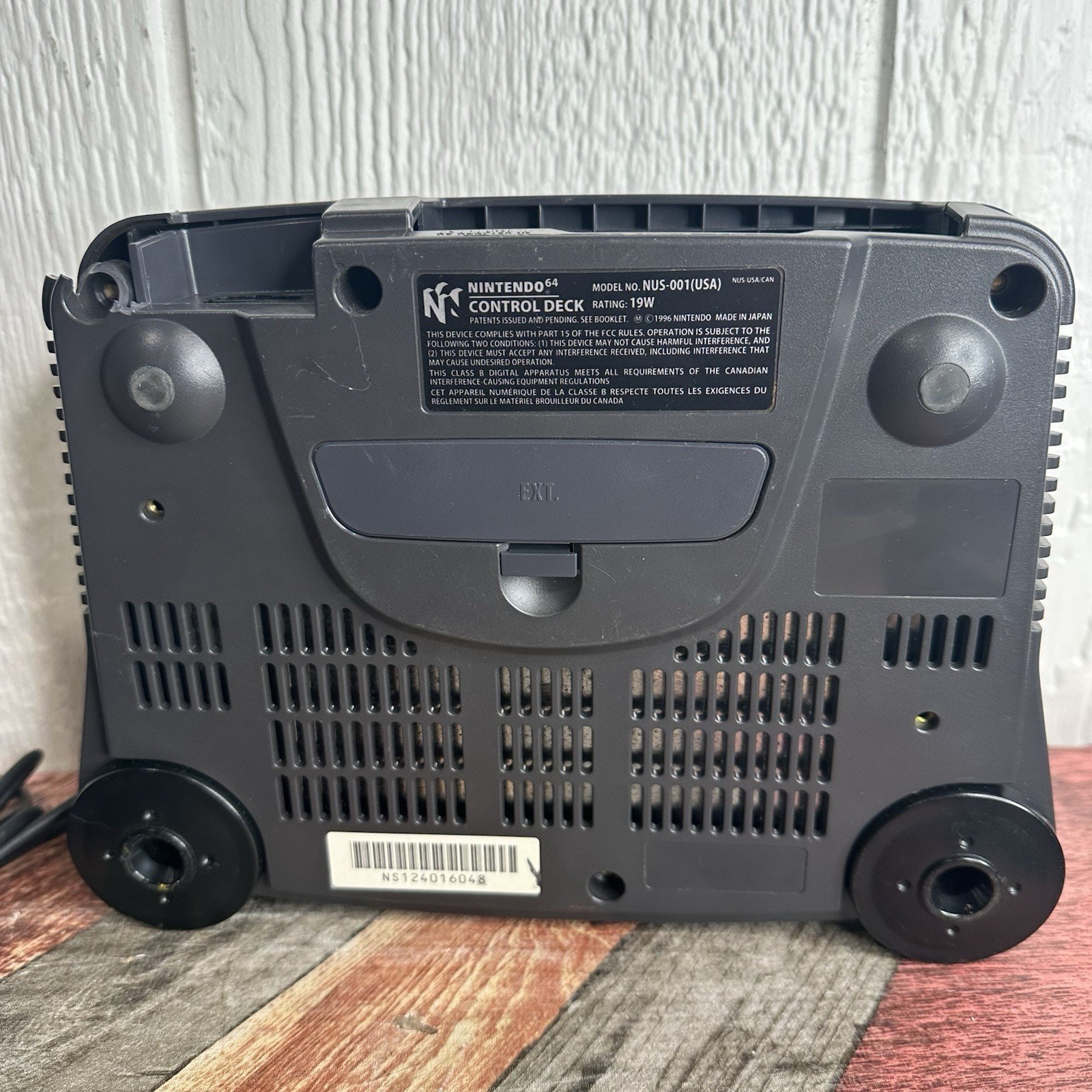 Nintendo 64 Console – Charcoal Gray Bundle- Broken Case – With POKEMON STADIUM