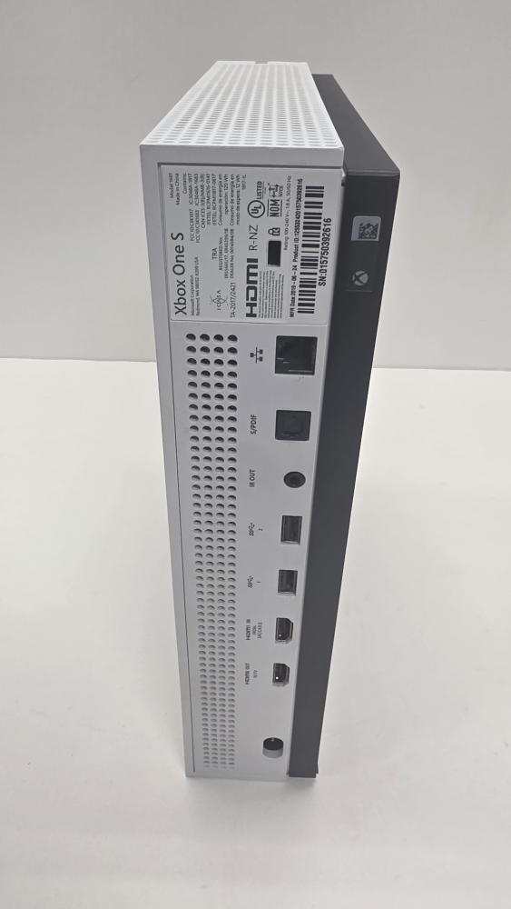 MICROSOFT XBOX ONE S – CONSOLE – 500GB – 1681 (P08036508)