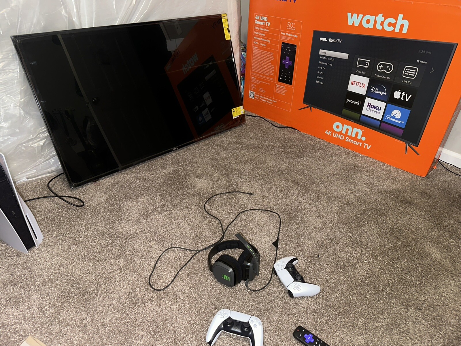 ps5 With Disc With 2 Controllers & 50 Inch Tv 2k24 N Madden24