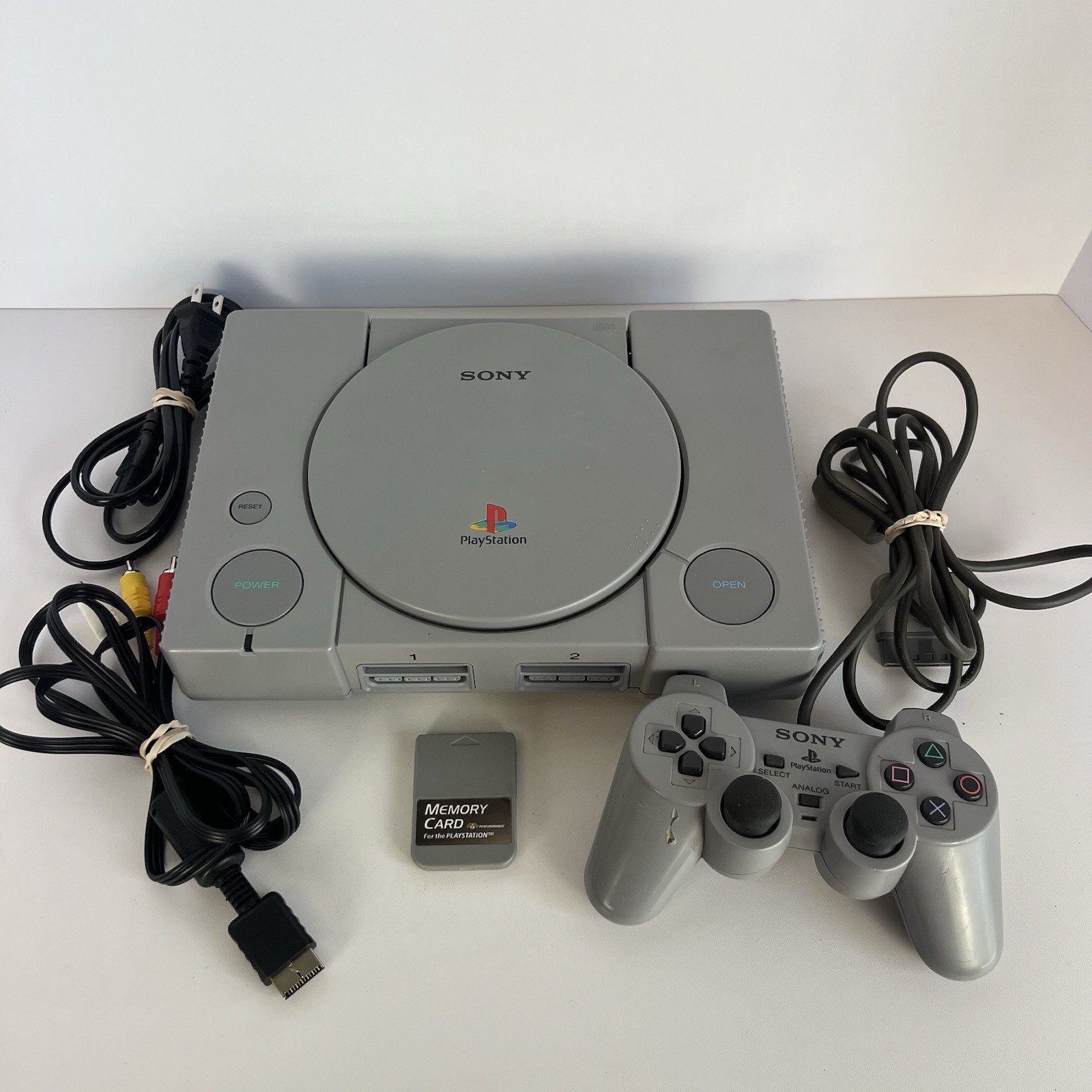 Sony PlayStation 1 PS1 Gray Console Gaming System SCPH-7501 tested cords memory