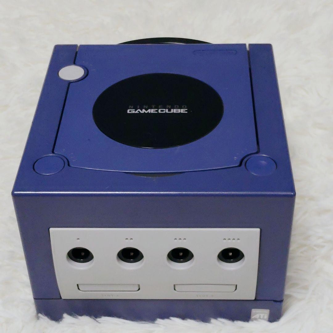 Nintendo GameCube Violet Console Bundle with 2 Controllers NTSC-J