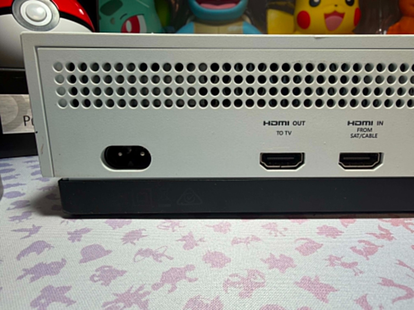 Microsoft Xbox One S 500 GB Console – White Used Tested Authentic Minor Wear