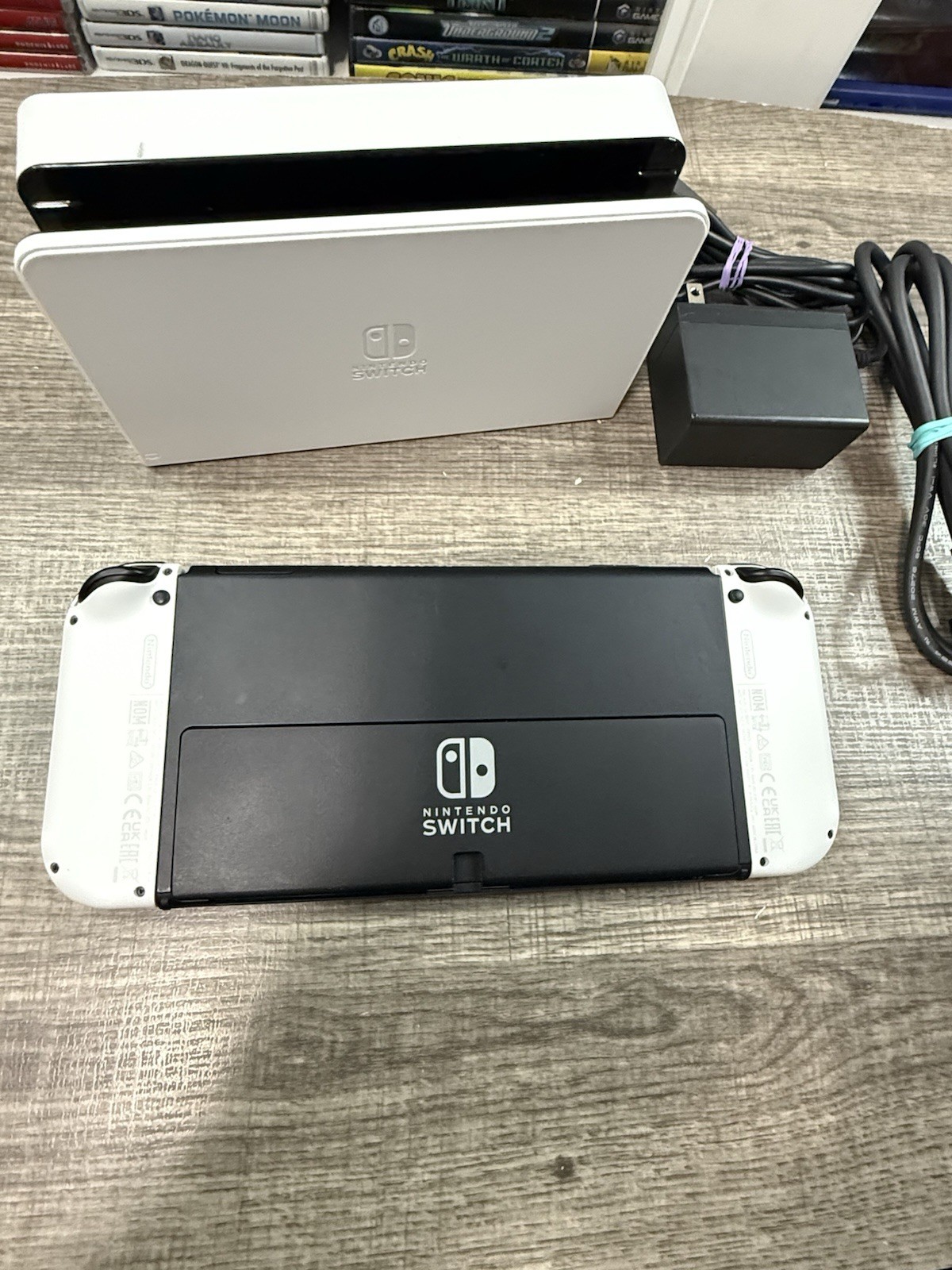 Nintendo Switch Model HEG-001 OLED Display Video Game Console White With Dock