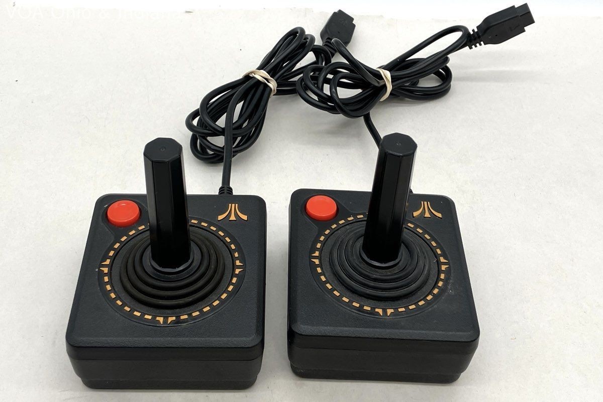 Atari Flashback 2 Classic Plug & Play Console 2 Joysticks & Power Supply