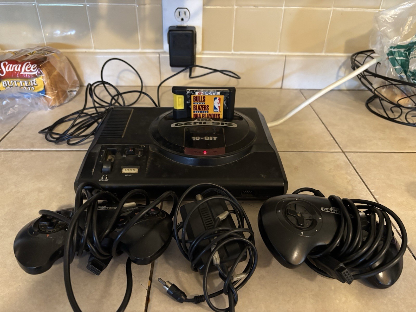 SEGA GENESIS ( Powers On) 2 Remotes) Untested ) Model 1601