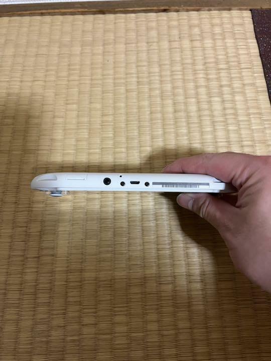 【Used】Sony PS Vita White PCH 2000 ZA12 Console w/Charger Wi-Fi PlayStation F/S