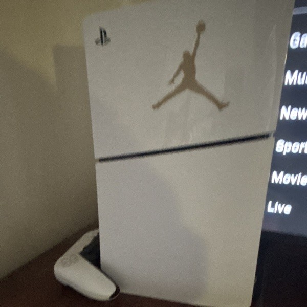 Sony PlayStation 4 PS4 500GB White Console Wi-Fi HDMI NTSC-U/C CUH-1115A