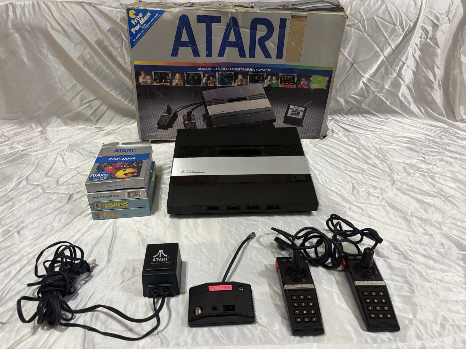 Atari 5200 Console Black Silver with Controllers, Game Lot, RF Classic Gaming