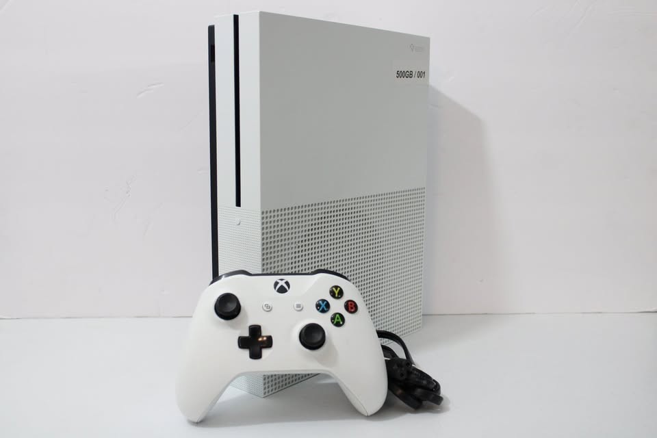 Xbox One S 1Tb Console (Tested & Working)