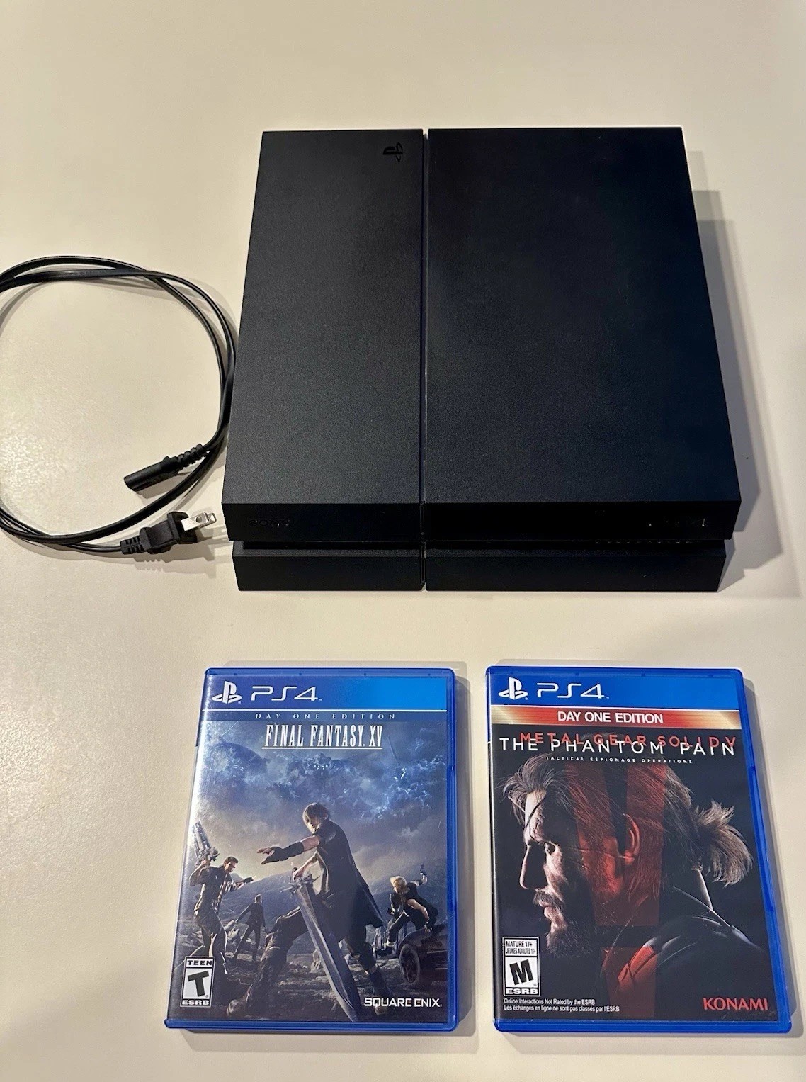 Sony Playstation 4 PS4 Console 500GB CUH-1215A & Final Fantasy Metal Gear Tested