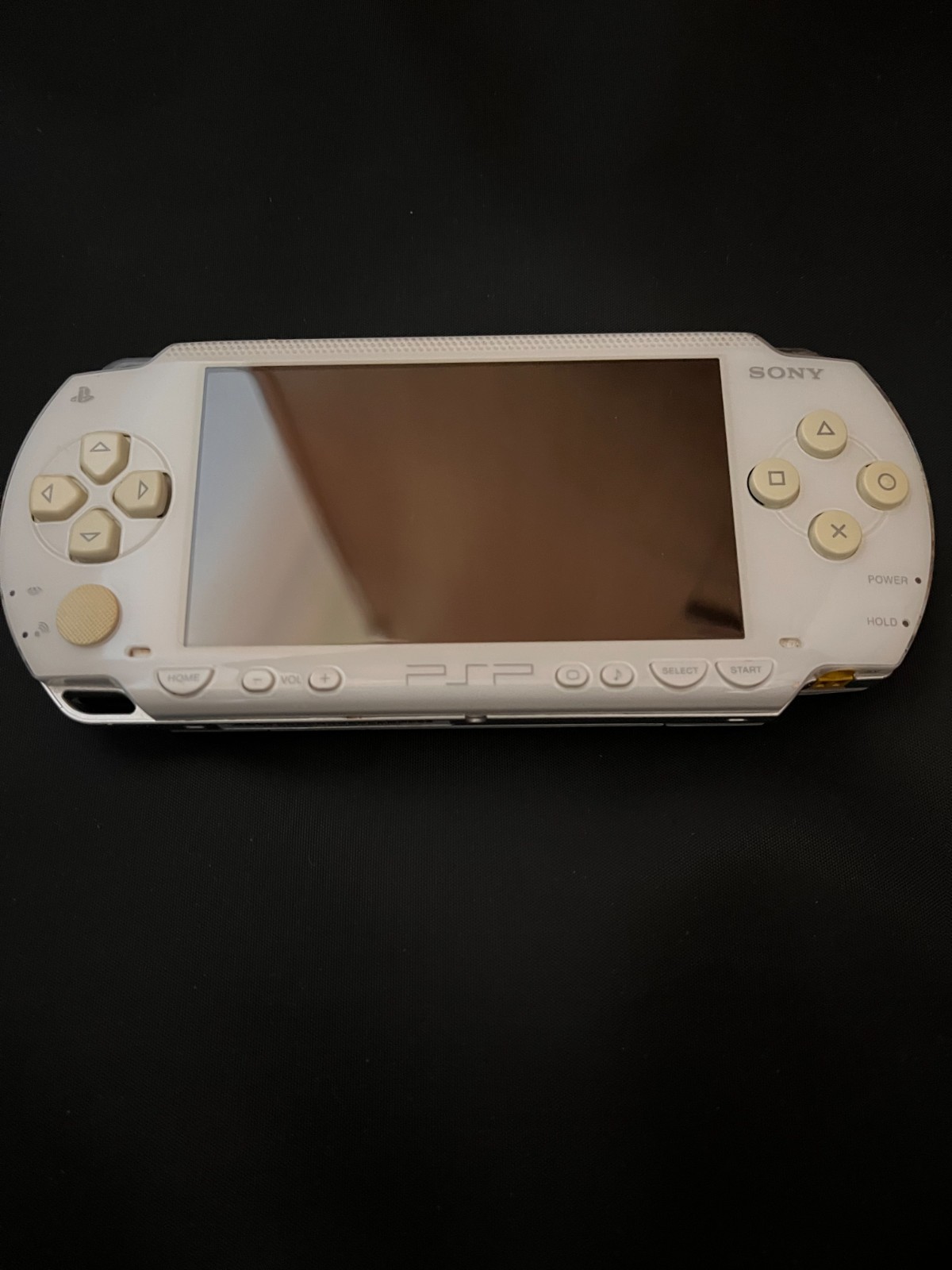 Sony PSP-1000 White Handheld Console　Tested Working / 1GB Memory + AC Charger