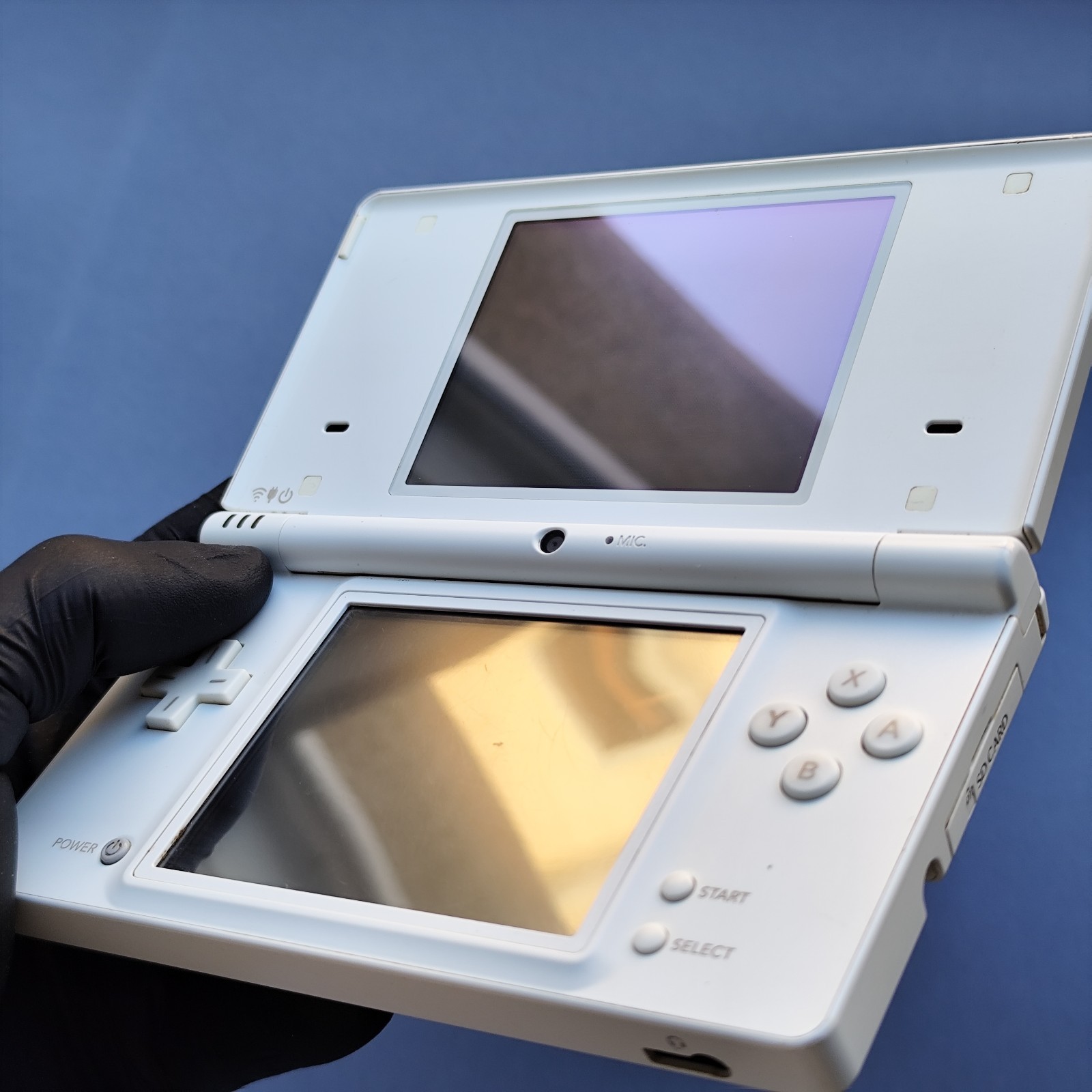 Nintendo DSI White White Console – Mint Screens – Great Condition