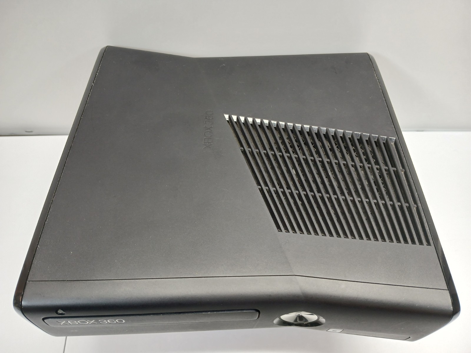 Xbox 360 S Console W Controller Power & AV Cords GREAT CONDITION TESTED
