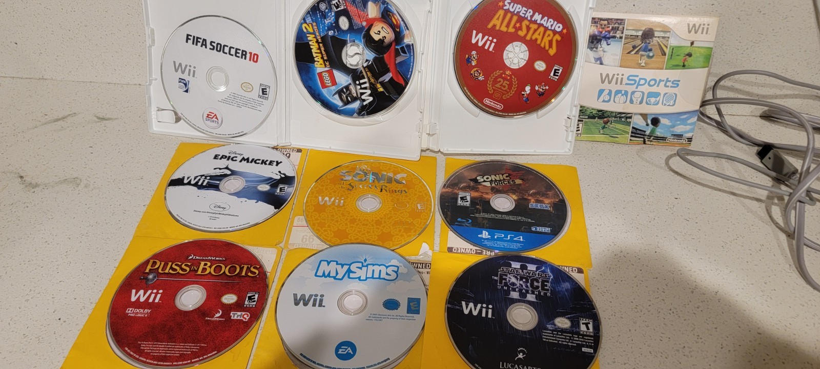 Nintendo Wii U, 10 Games , 1 Remote