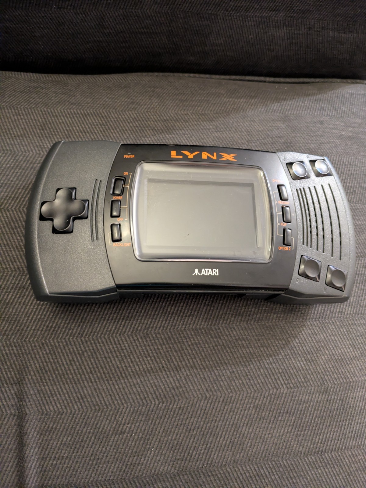 Atari Lynx 2 II Handheld System – For Parts /Repair. Not Working.