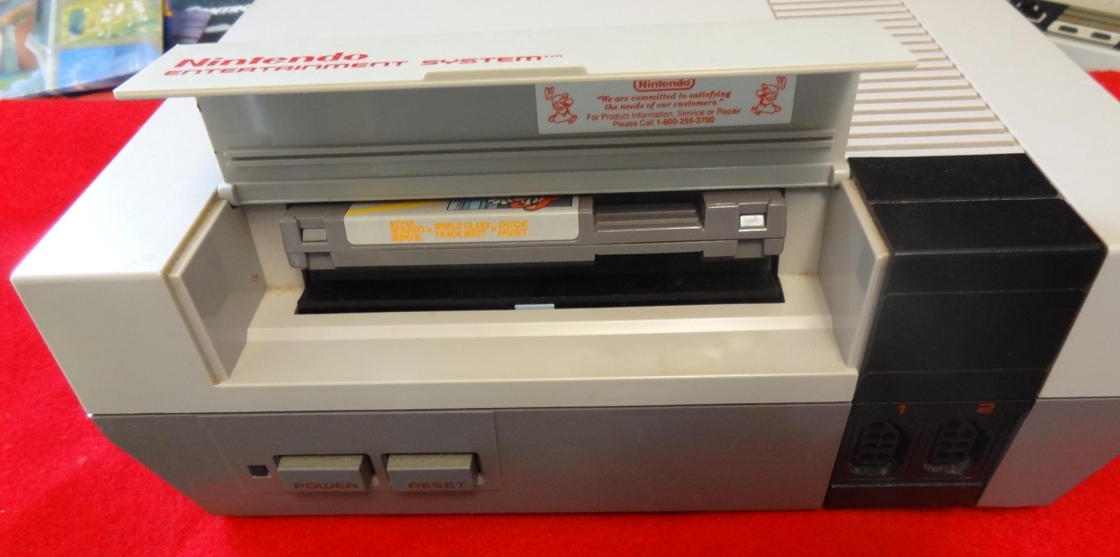 Vintage Nintendo NES Action Set Console Boxed Zapper 2 Controllers + Literature