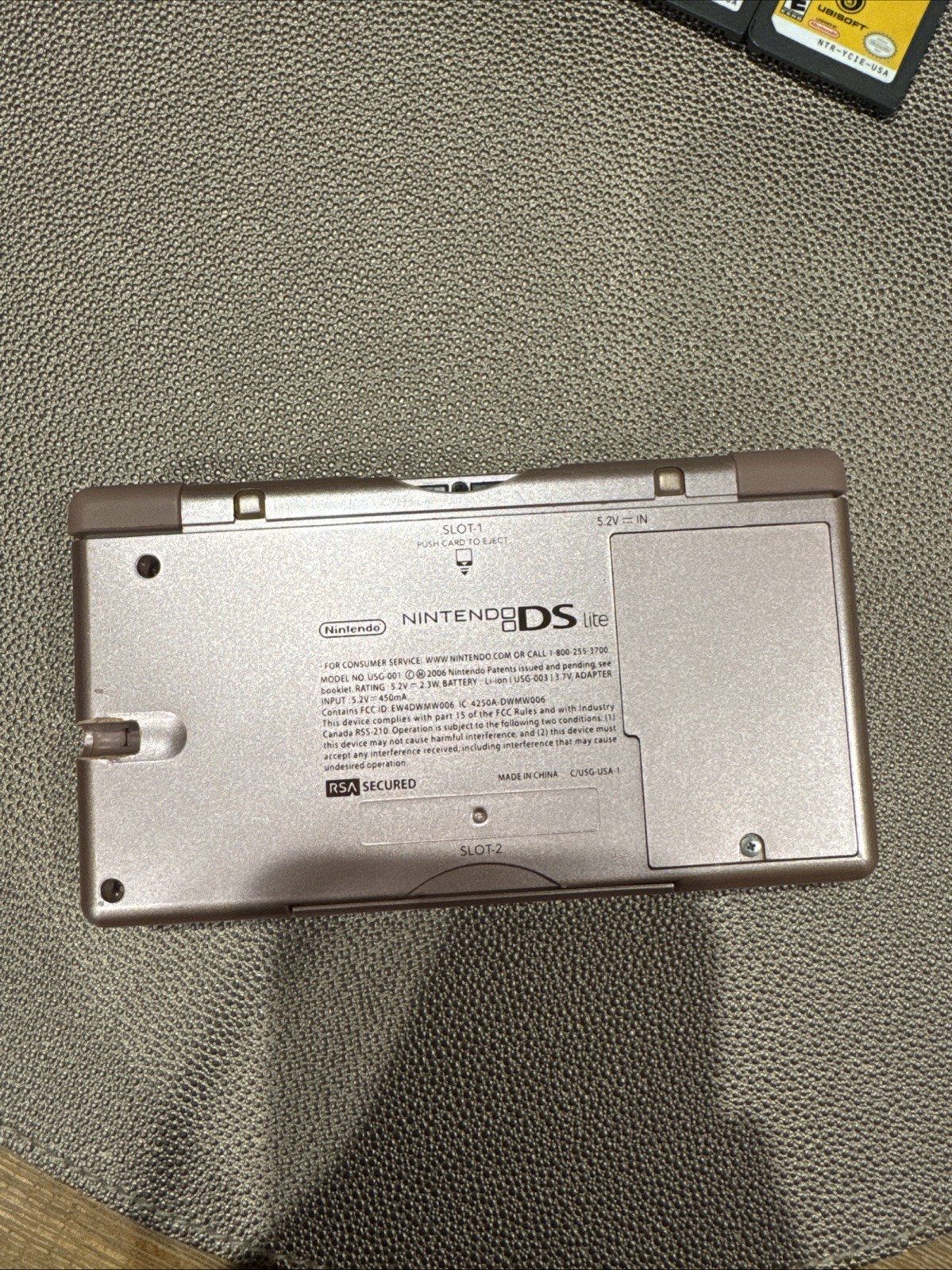 Nintendo DS Lite Metallic Pink Bundle Lot (READ DESCRIPTION)