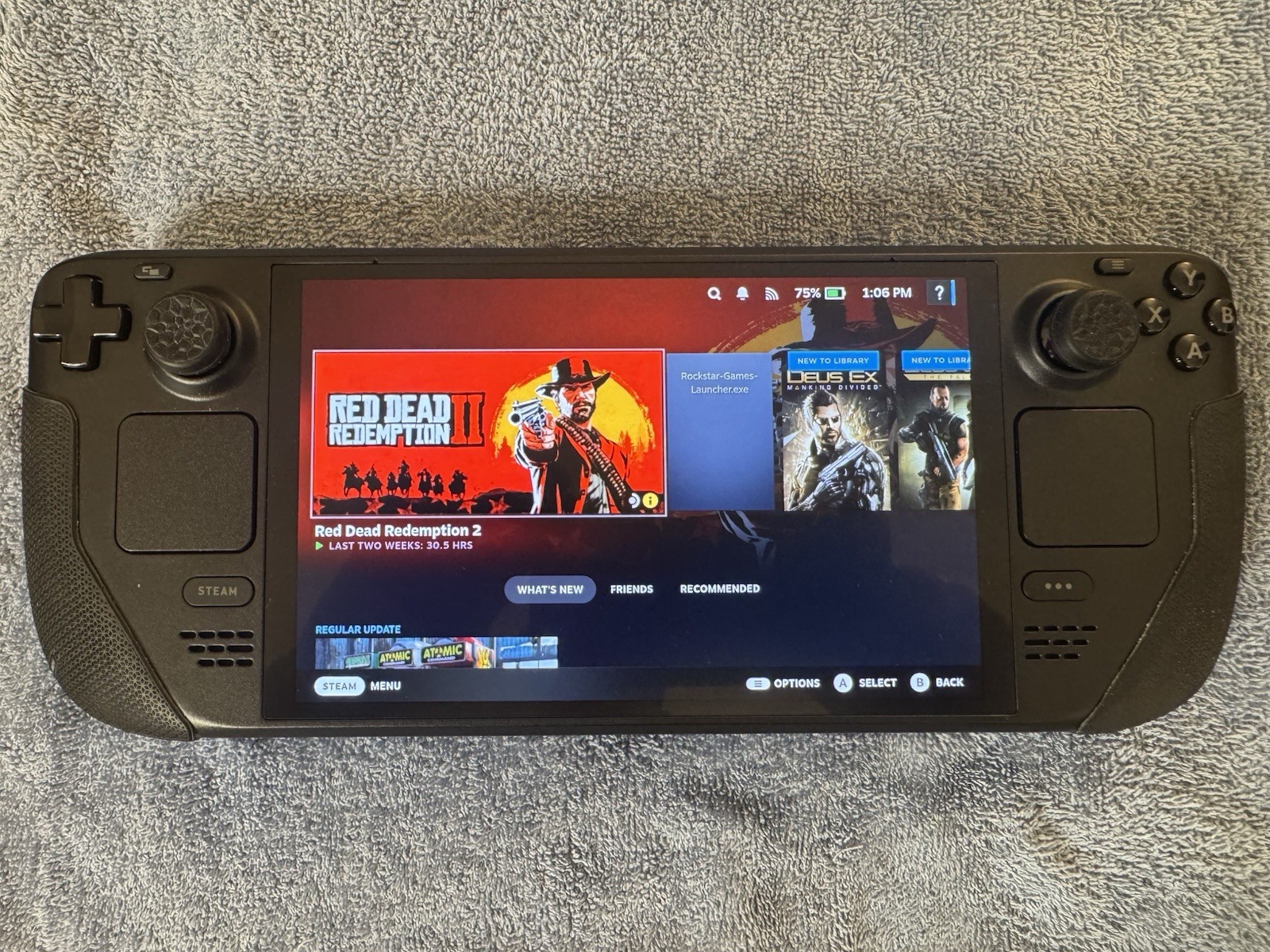 Valve Steam Deck OLED 1TB – Mint Condition + Premium Grips + 3 Docks Bundle