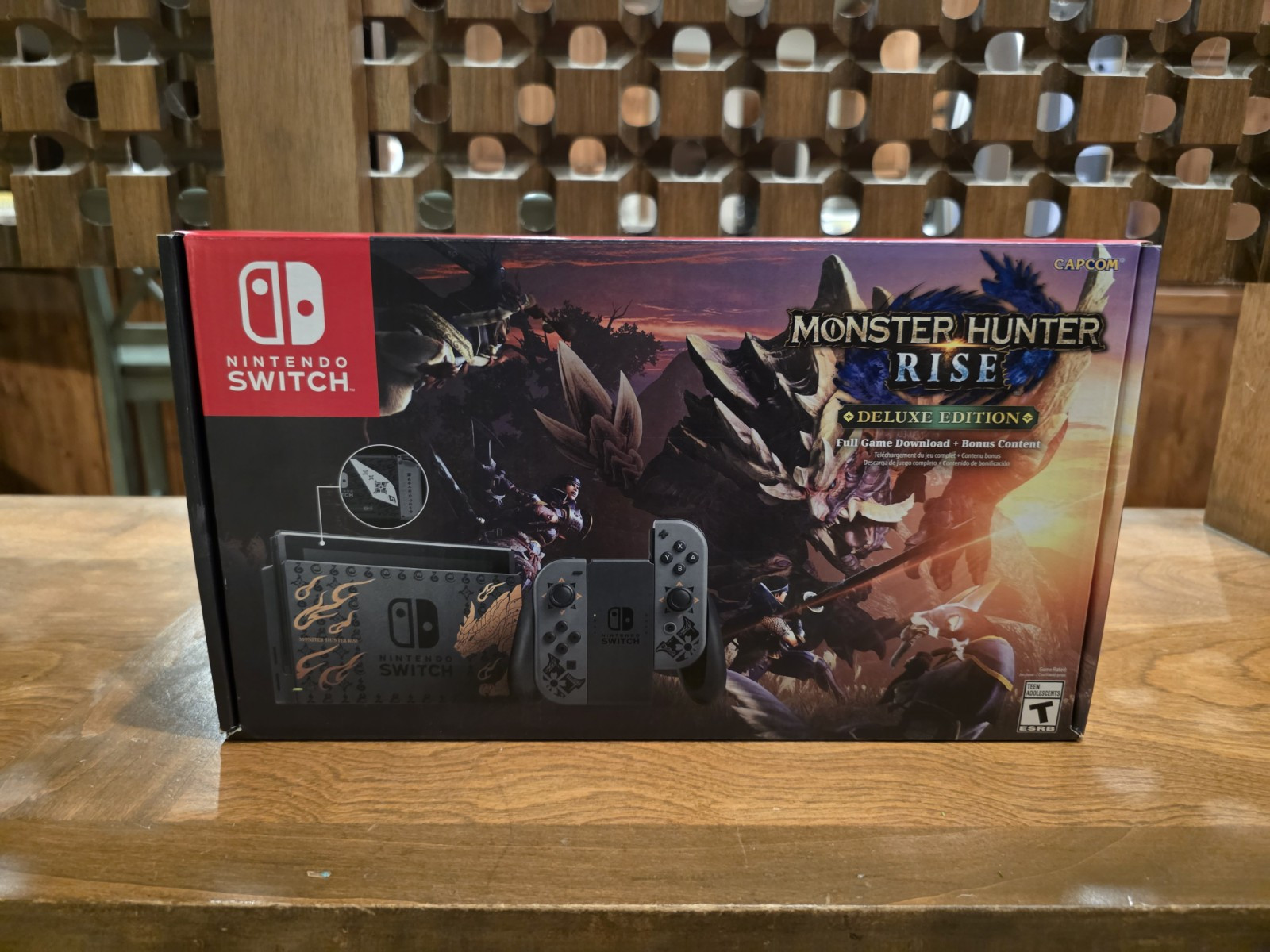 Nintendo Switch Monster Hunter Rise Console W/Game Deluxe Edition
