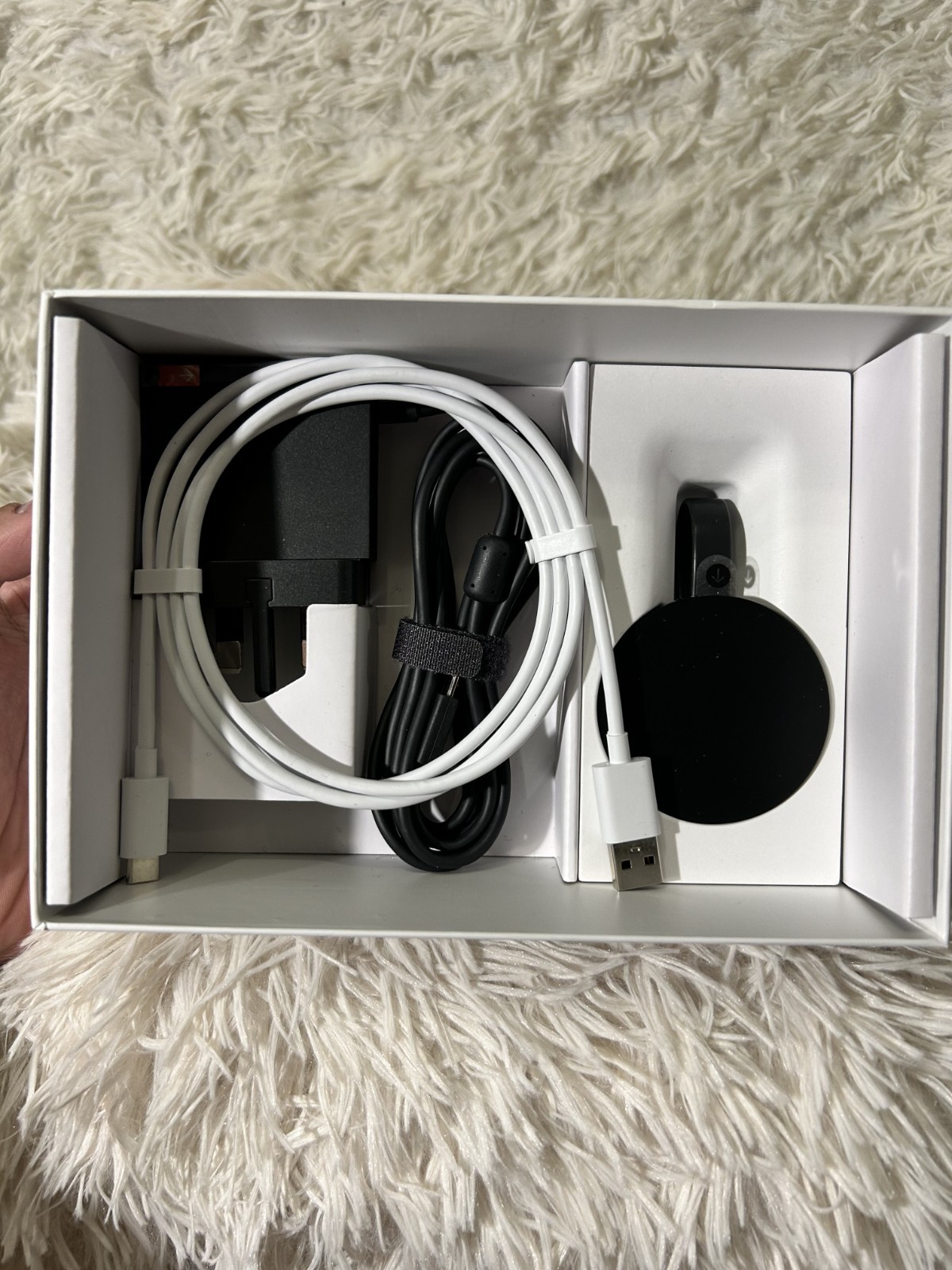 Google Stadia Premier Edition – Controller + Chromecast Ultra Brand NEW Open Box