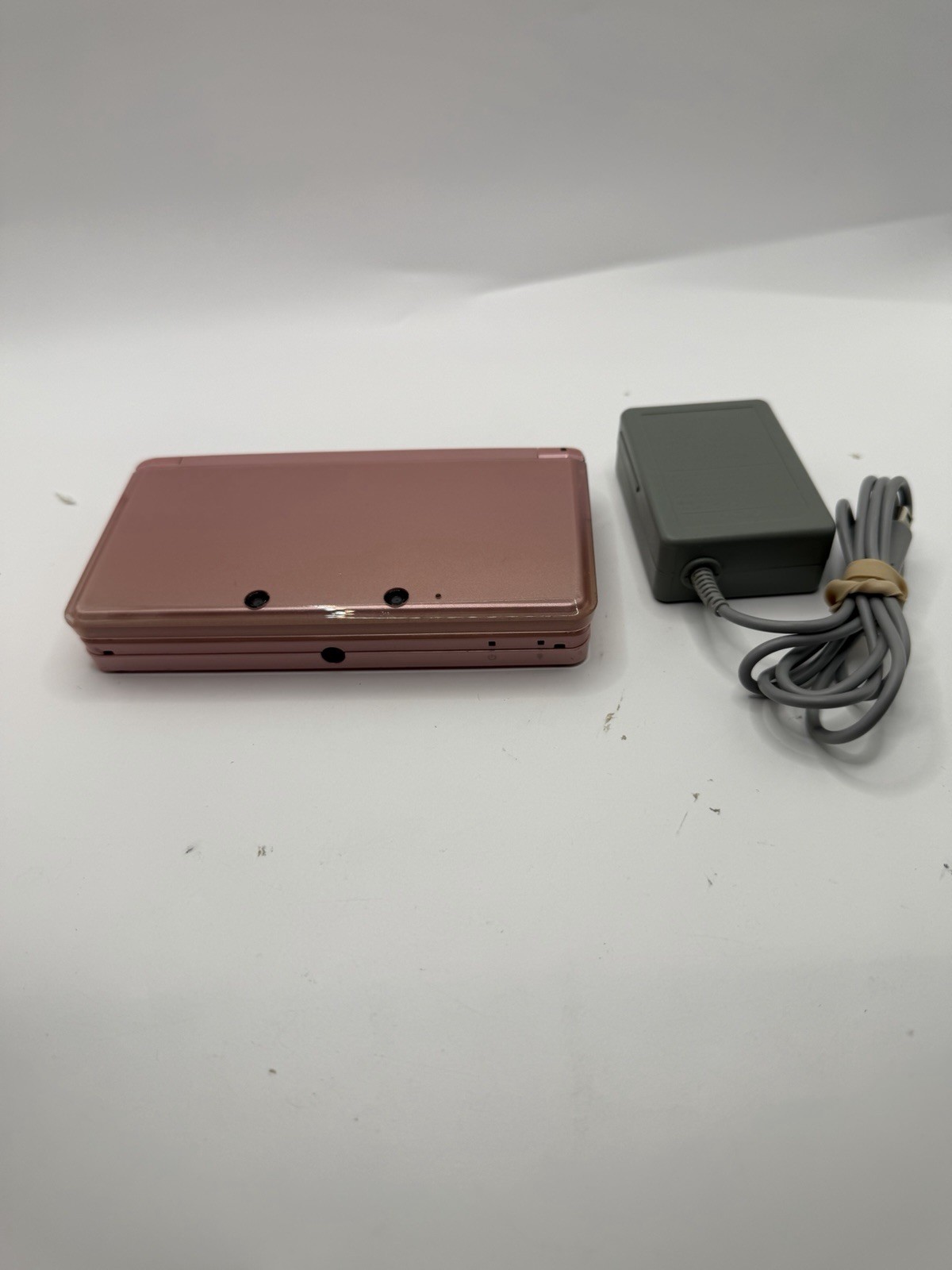 Nintendo 3DS Pearl Pink Handheld Handheld Console System CTR-001 Tested Fair