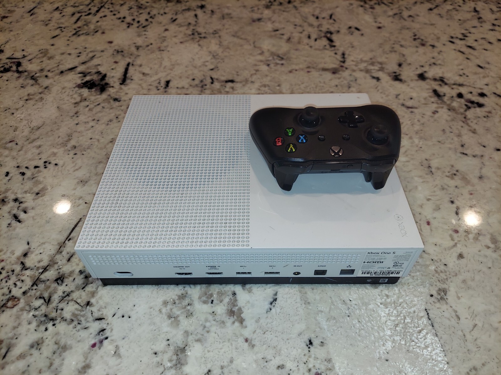 Microsoft Xbox One S 500GB With Controller