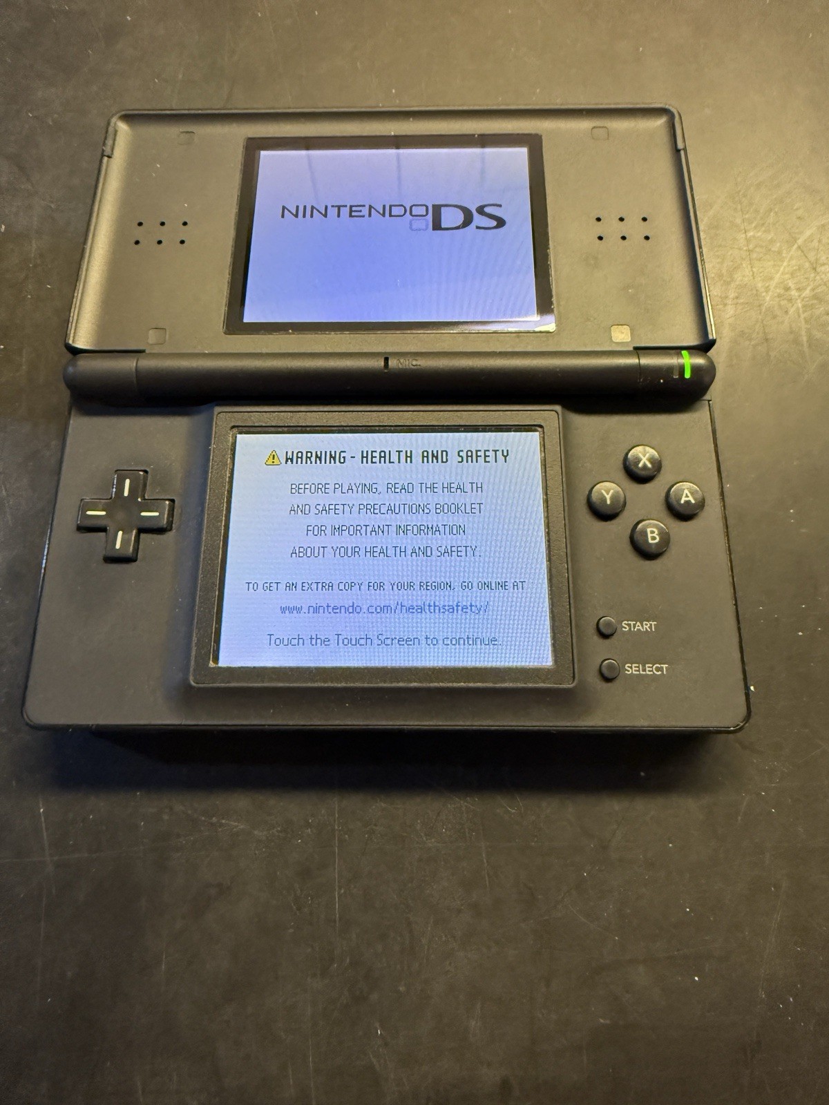 Nintendo DS Lite Handheld System w/ Box Charger & Manual – Black – Excellent CIB