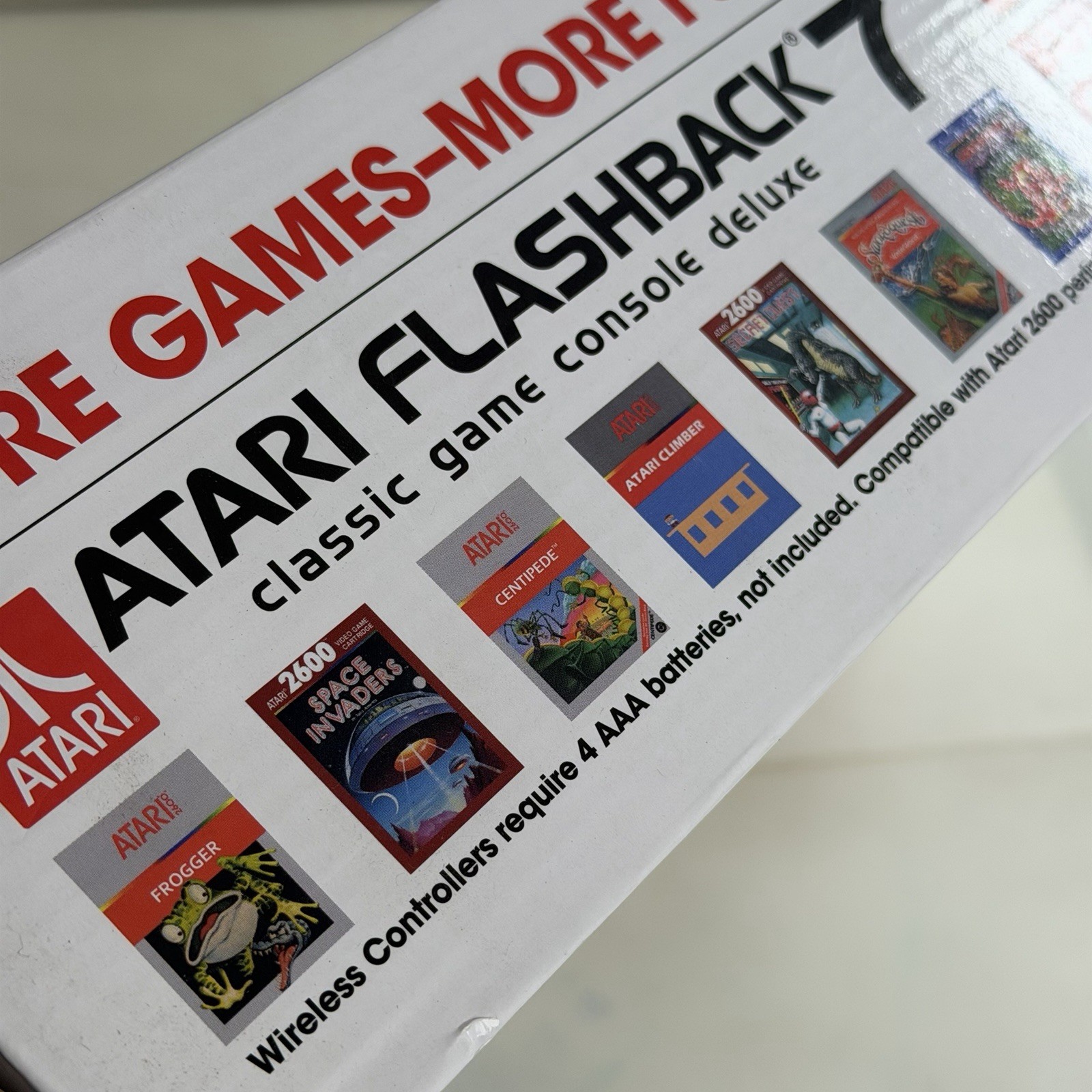 Atari Flashback 7 Classic Game Console System 101 Built In Games + 2 Paddles
