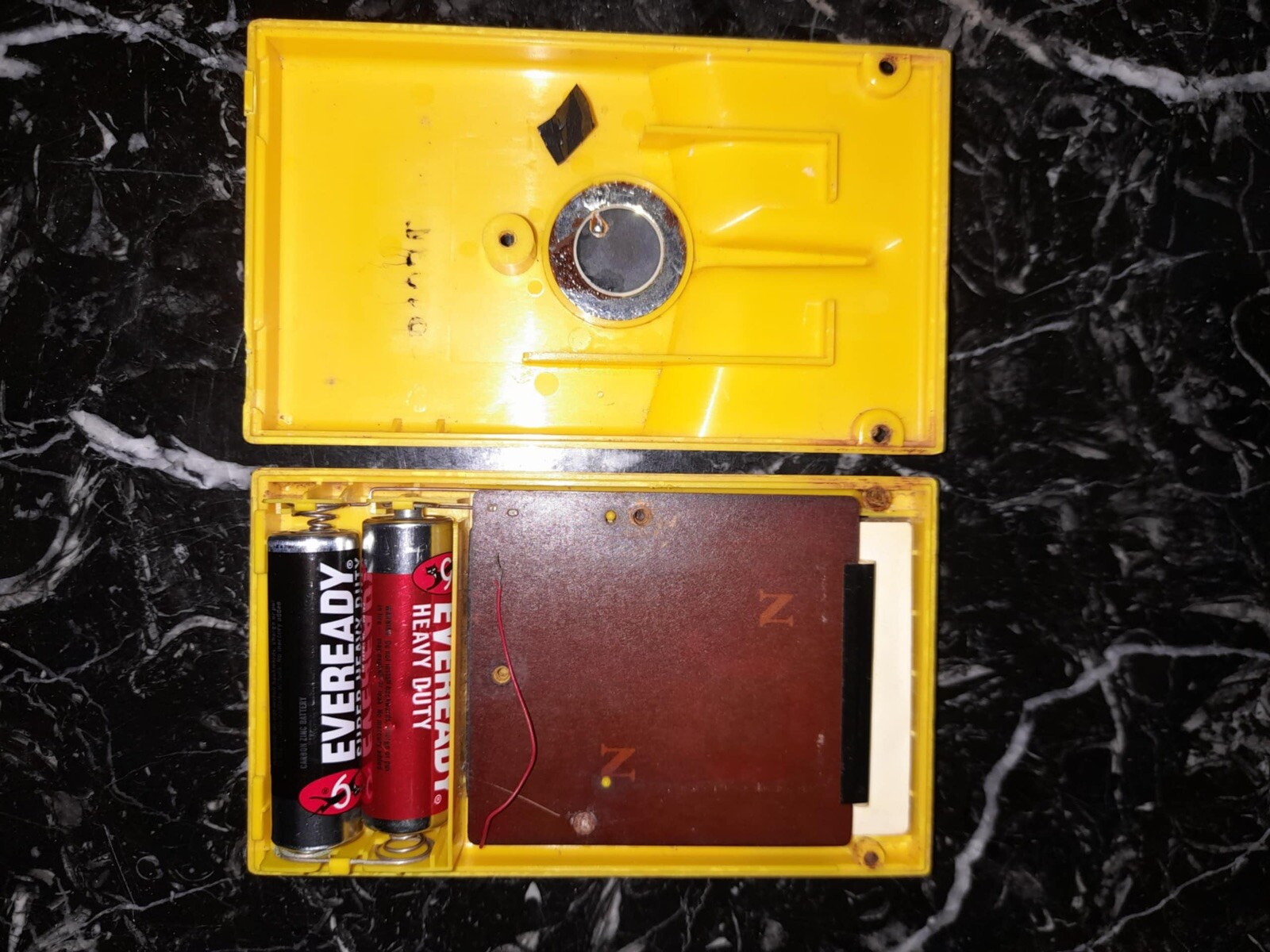 CASIO CRAZY BEE HANDHELD GAME (1984) CG-85 For Parts Only ( Read Description )