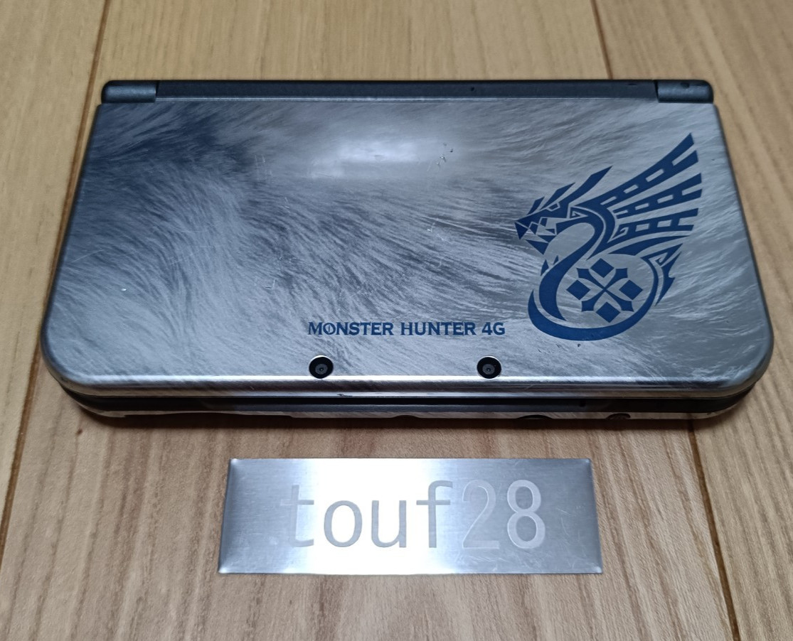 Nintendo 3DS LL Console System Monster Hunter 4G Limited Console Working!