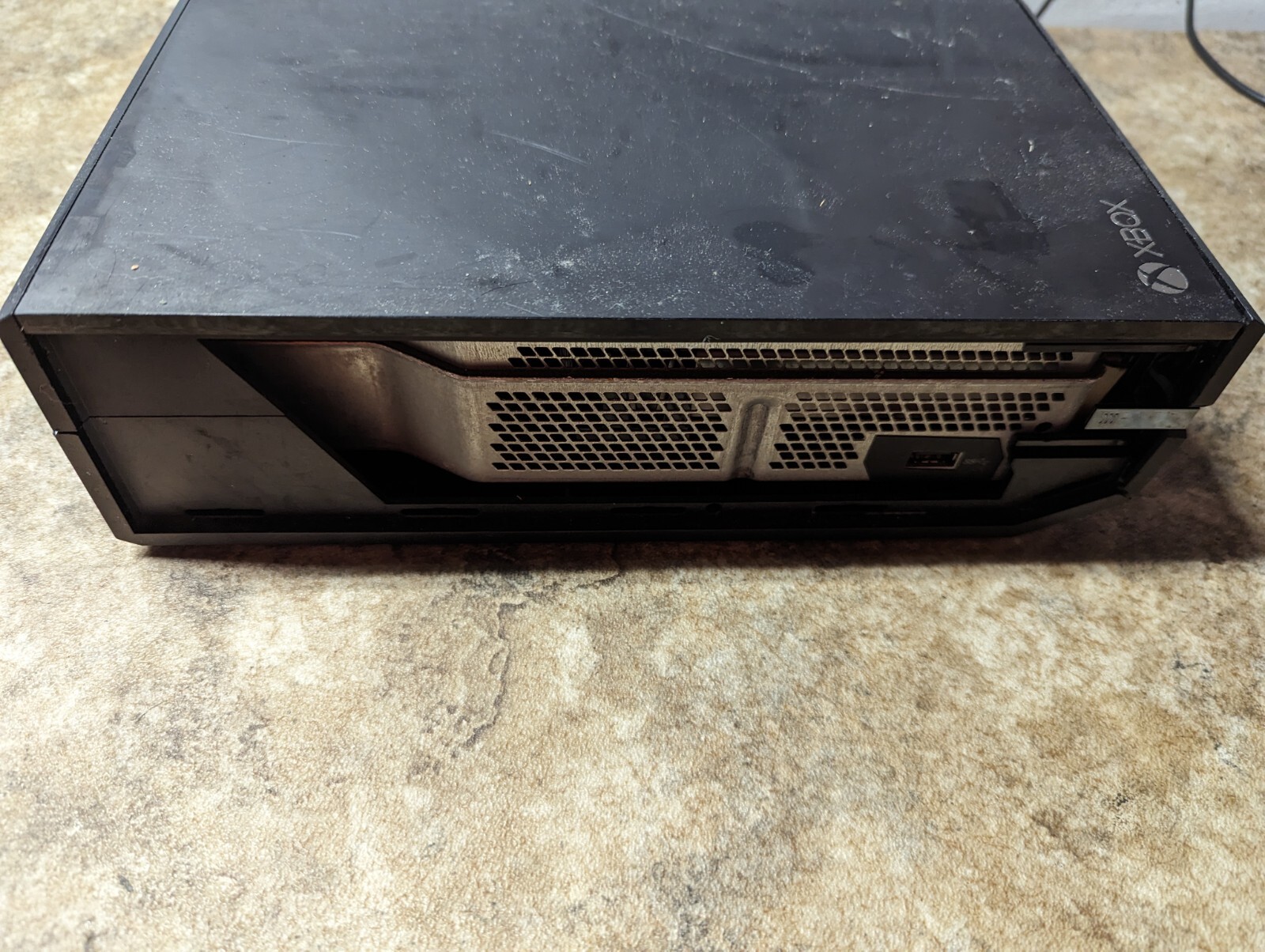Microsoft Xbox One 500GB Console – Black For Parts Won’t Power On