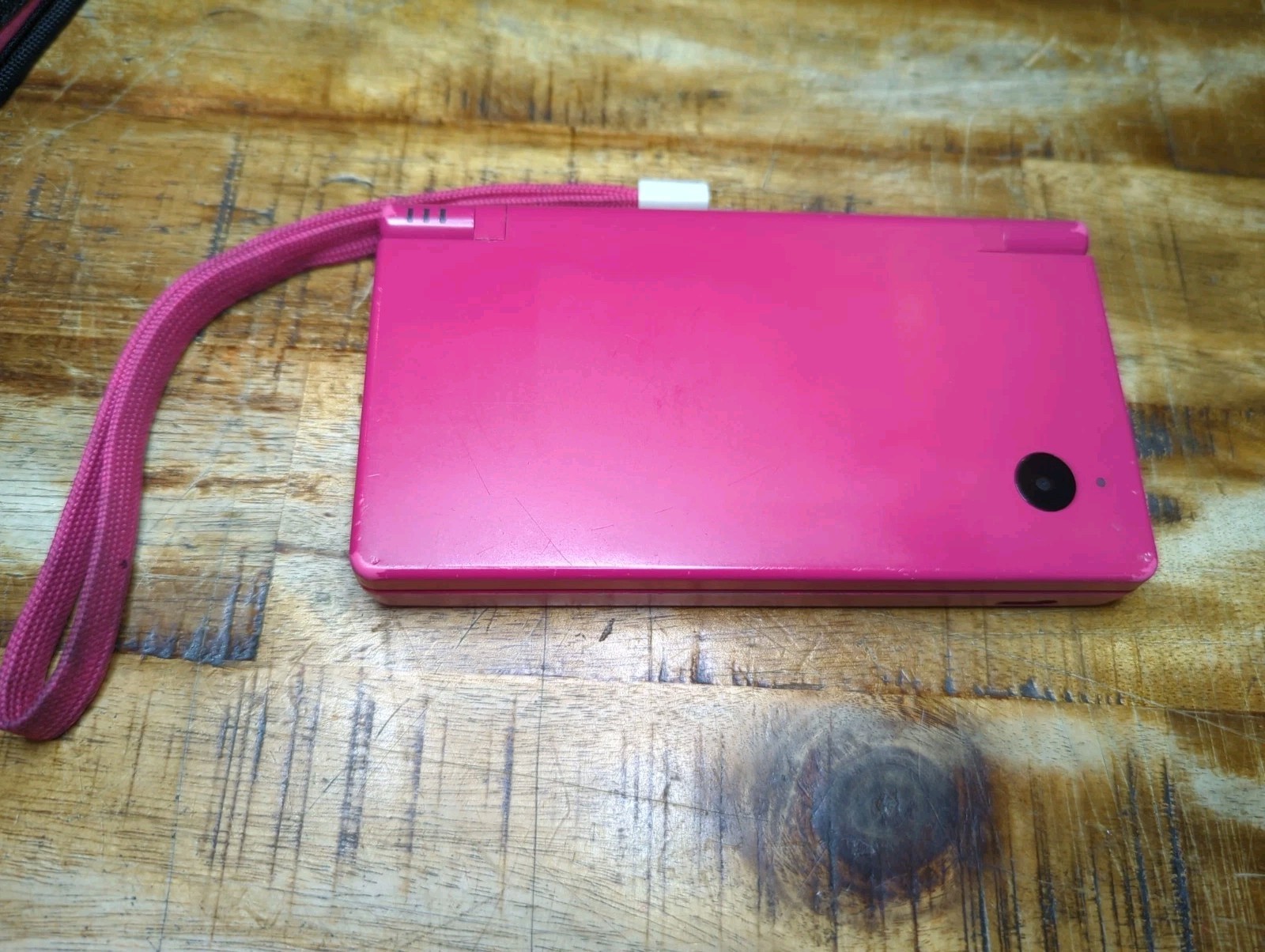 Pink Nintendo DSI Game Console with Case, Charger & Stylus. Won’t Charge
