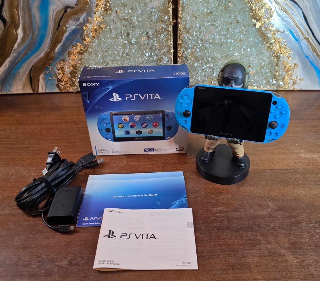 Sony PlayStation Vita – Aqua Blue CIB RARE 32G memory included