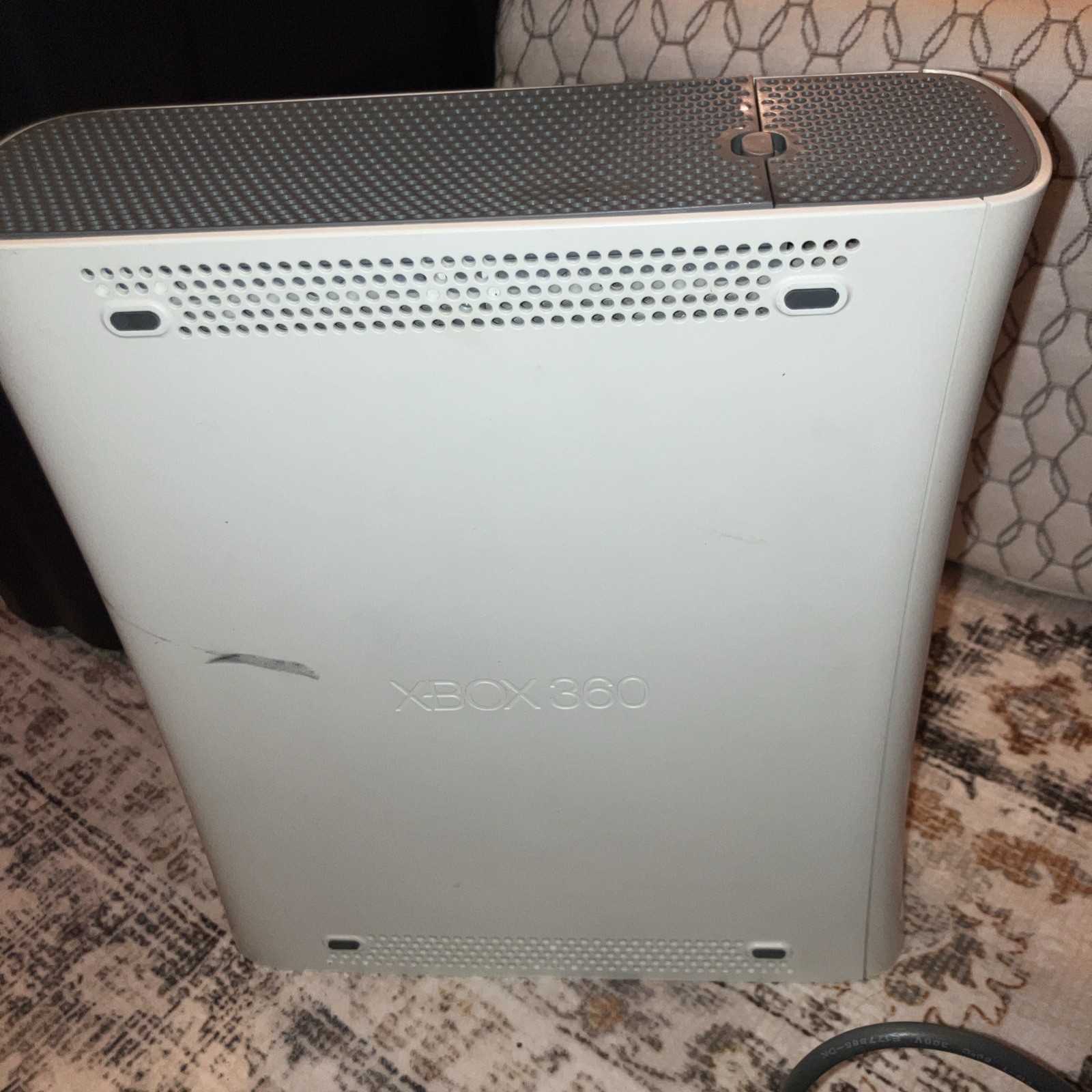 Microsoft Xbox 360 White Console w/ Controller, Cables, Box Tested Working