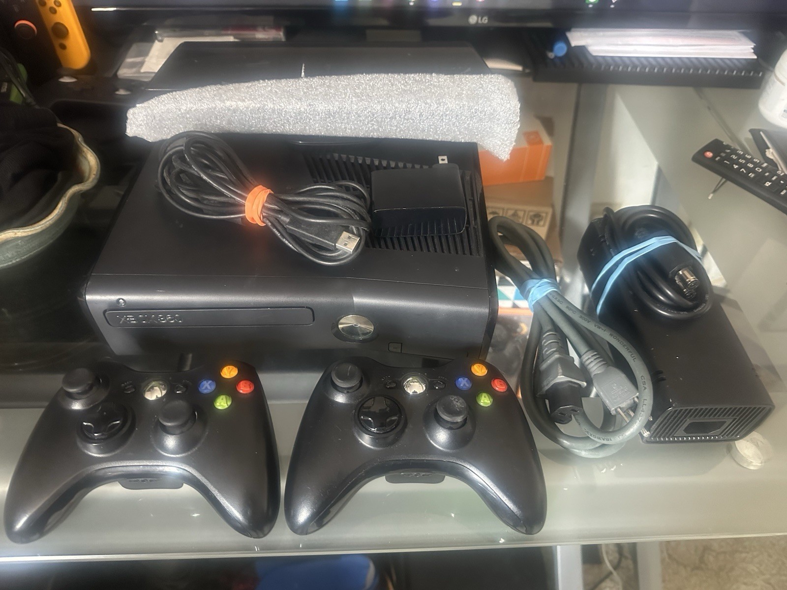 Microsoft Xbox 360 S Slim Matte Black Console Bundle