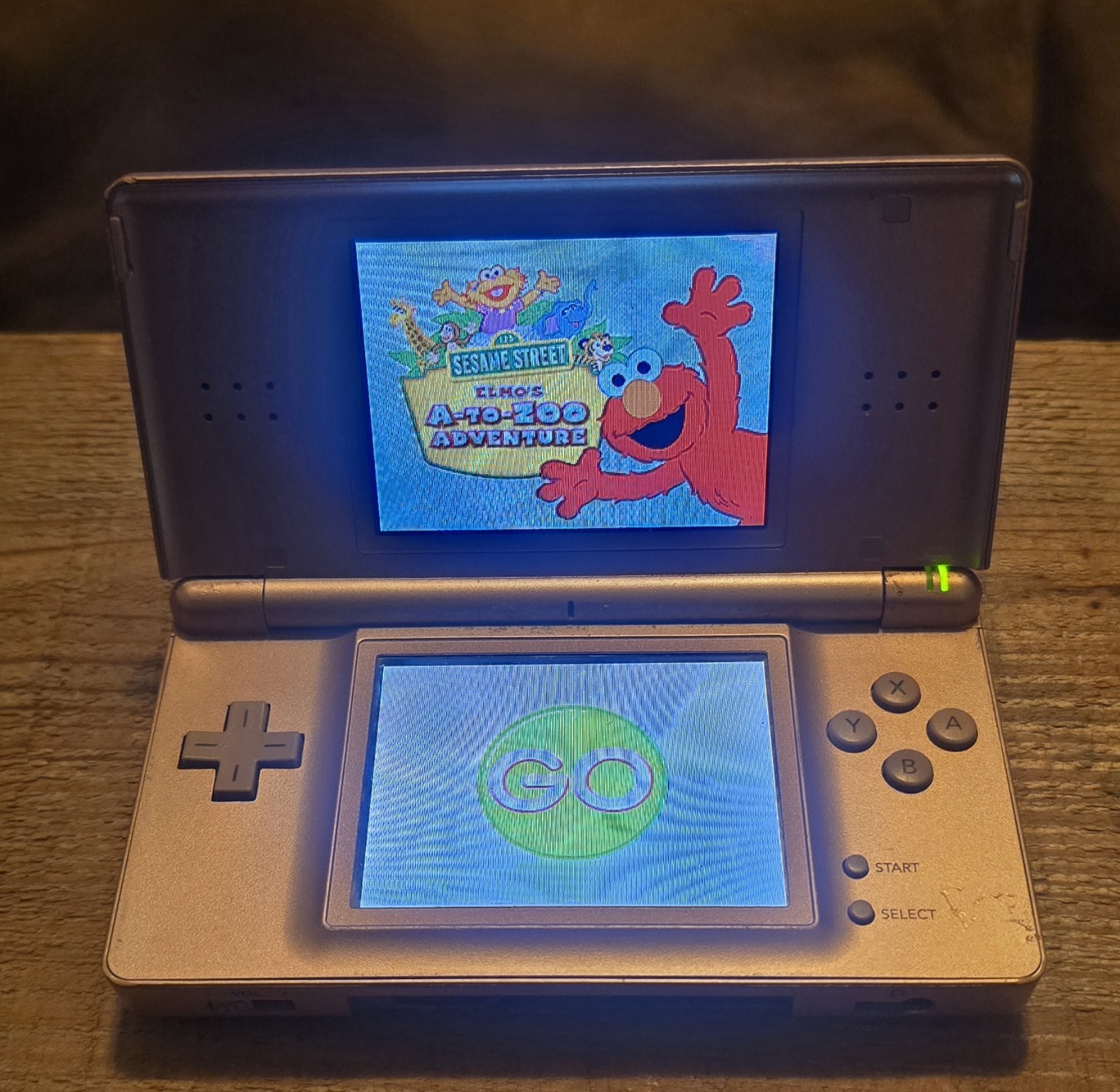 Nintendo DS Lite Console Only Metallic Rose Pink For Parts Repair Works **READ**