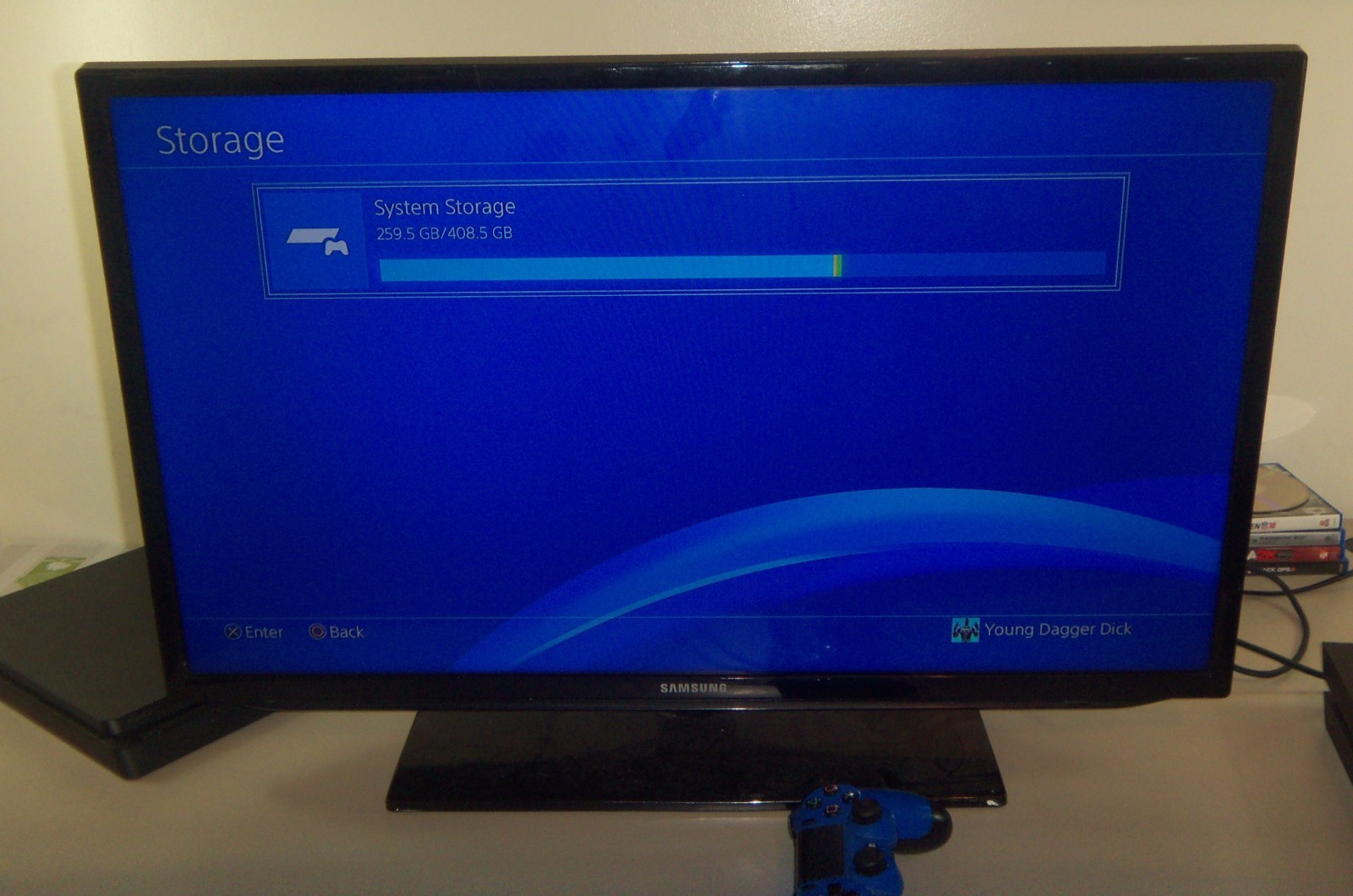 SONY PLAYSTATION 4 PS4 500 GB BUNDLE LOT + GAMES + CONTROLLER+ CORDS TESTED