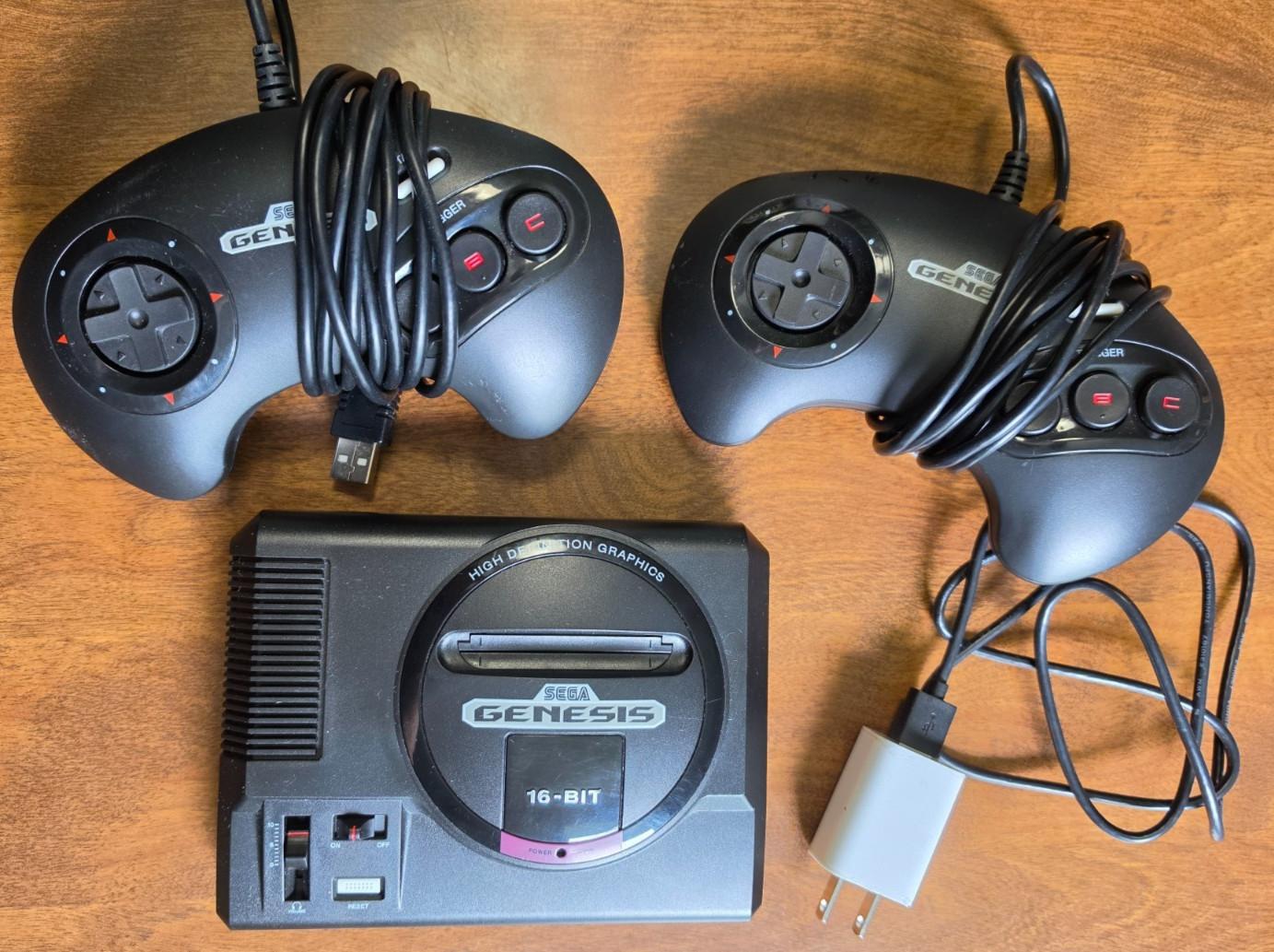 Sega Genesis MK-16000 Mini 16 Bit Game Console, 2 Wired Controllers Tested-Works