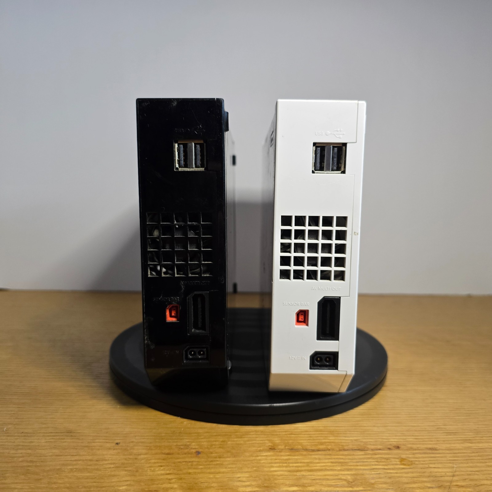 Lot of 2 Nintendo Wii Consoles RVL-001 White And Black No Power Cord W/Nunchucks