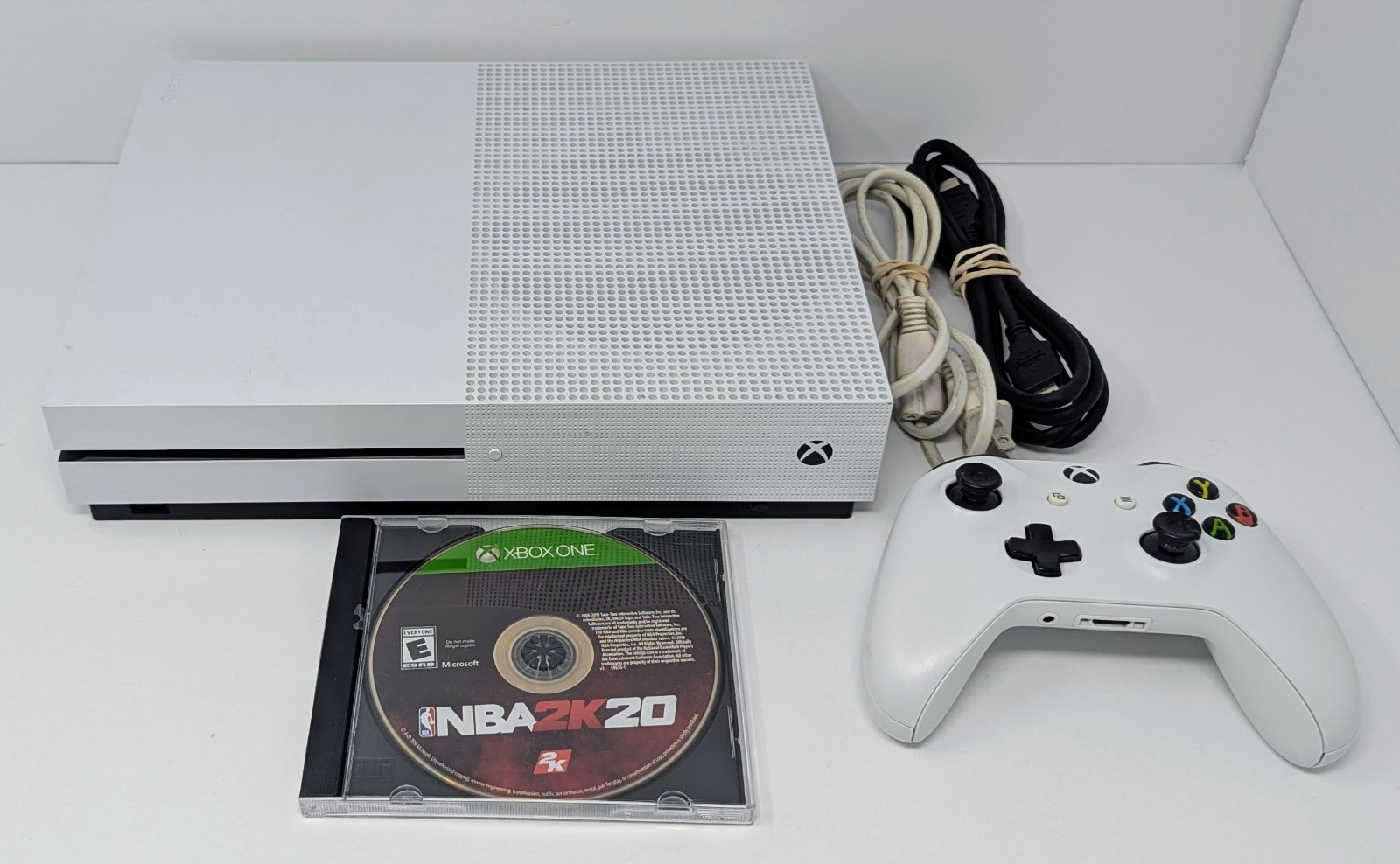 Microsoft Xbox One S 500GB White Console Bundle w/ NBA 2k20- Tested & Working!