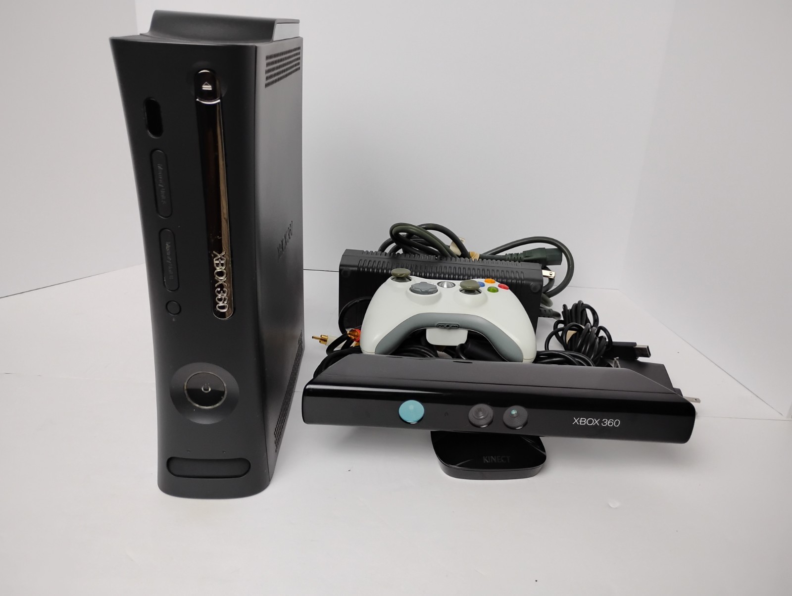 Xbox 360 Elite Jasper Console BUNDLE /120GB/Kinect Camera/Controller